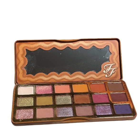 Too Faced Pumpkin Spice Eyeshadow Palette, Warm & Spicy, Scented, Good Condition - Picture 1 of 8
